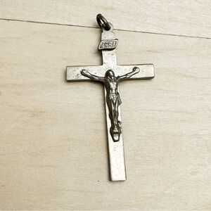INRI Crucifix Pendant Jesus Christ Catholic Vintage Silver Tone